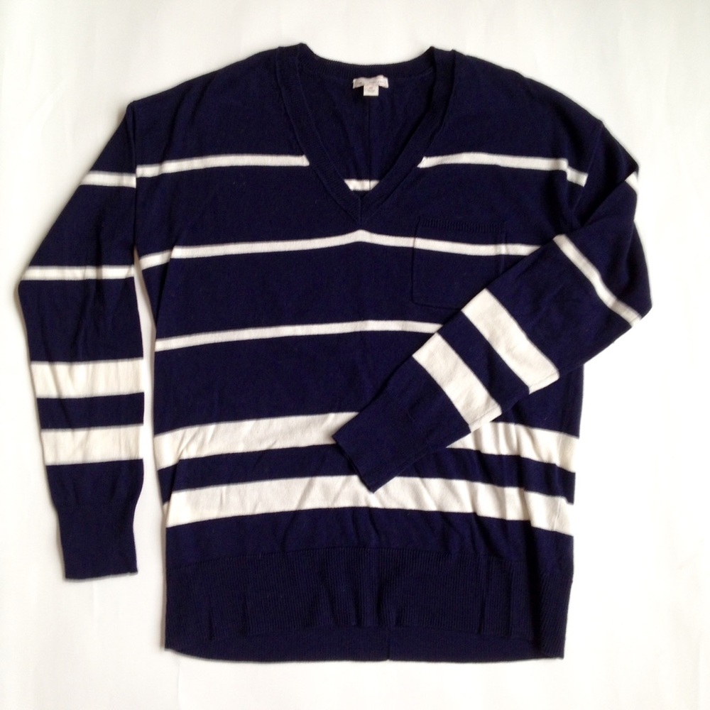 GAP Navy and White Striped Lightweight V Neck Sweater Sz XS